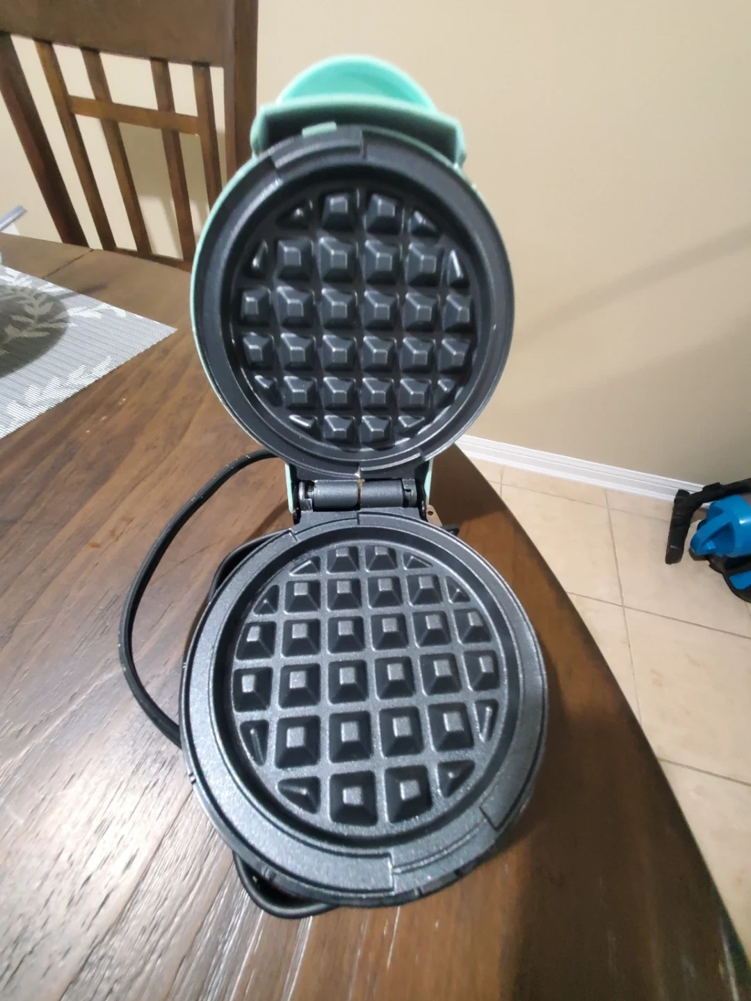 Dash Aqua Mini Waffle Maker DMW001AQ - photo 2