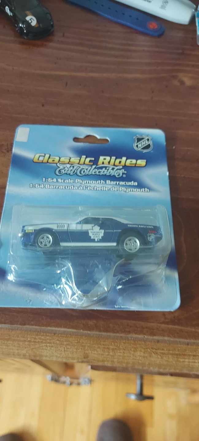 Classic Rides Plymouth Barracuda - Toronto Maple Leafs