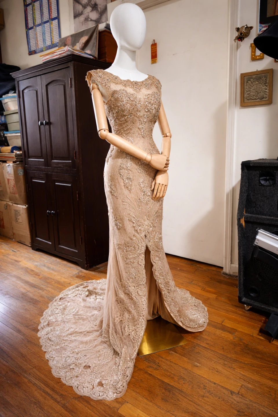 Women's Beaded Lace Evening Gown - Elegante vestido de dama