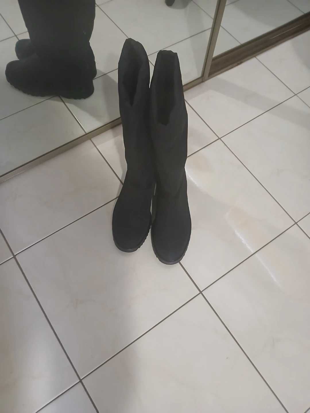 Black Tall Winter Boots
