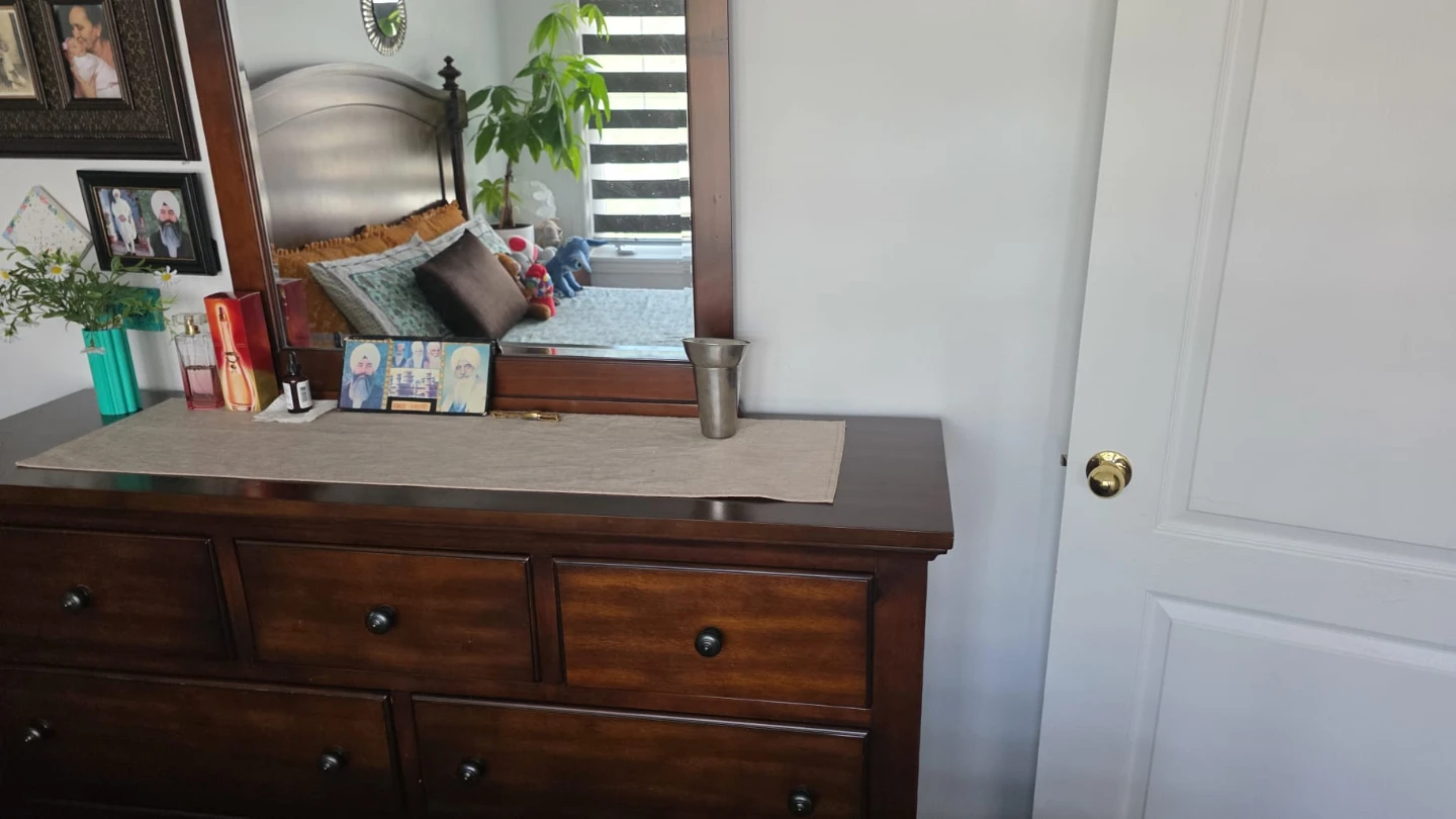 Solid Wood Bedroom Furniture Set - photo 4
