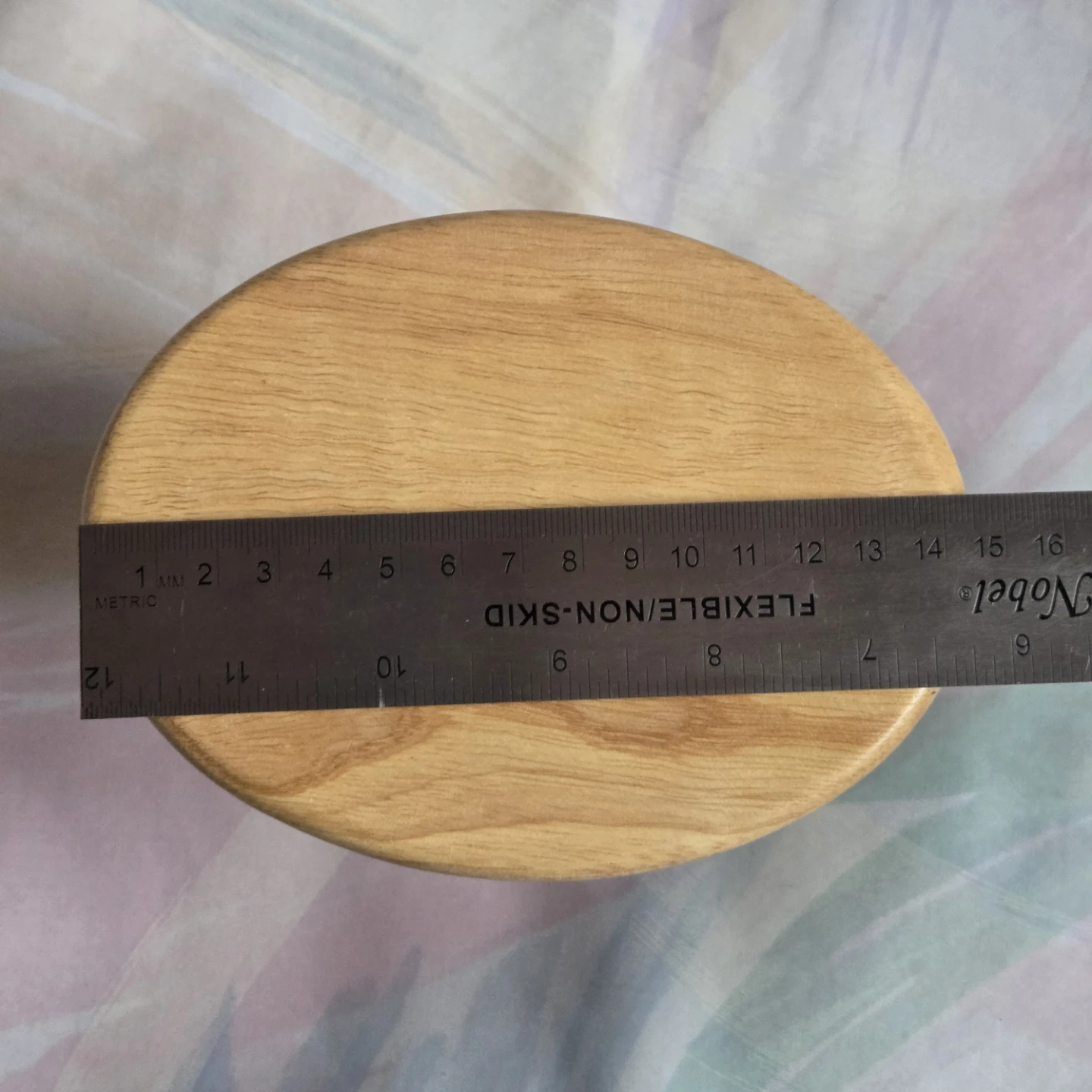 Small Wooden Oval Display Stand - photo 4