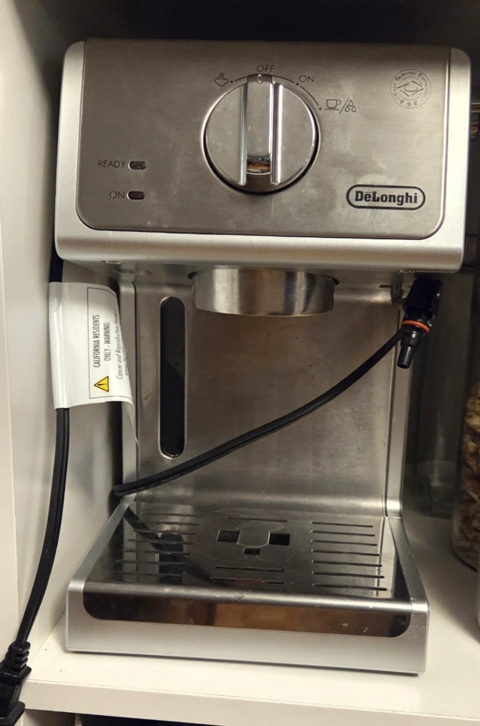 De'Longhi 15-Bar Pump Espresso and Cappuccino Machine - photo 2