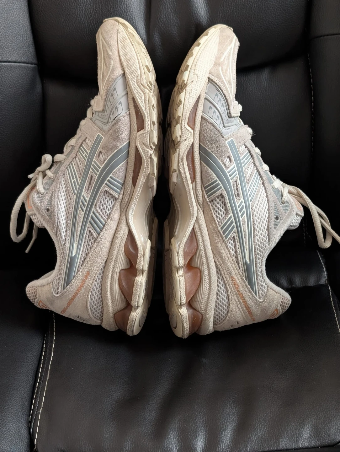 ASICS Running Shoes - Size 9 (US) 🥕 - photo 5