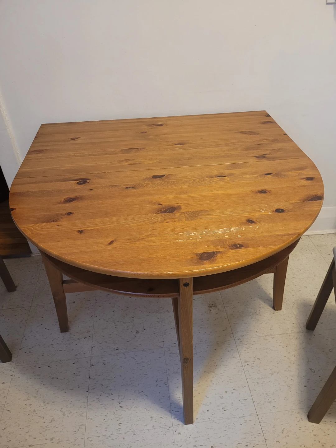Wooden half circle extendable table with chairs - photo 2