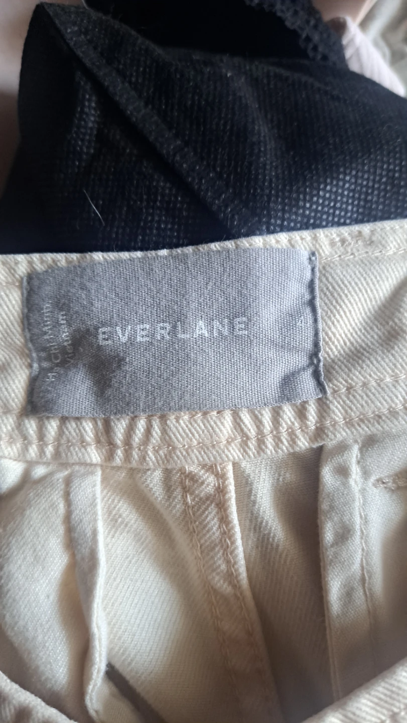 Everlane Chino's in Buttersoft, sz 4 - photo 4