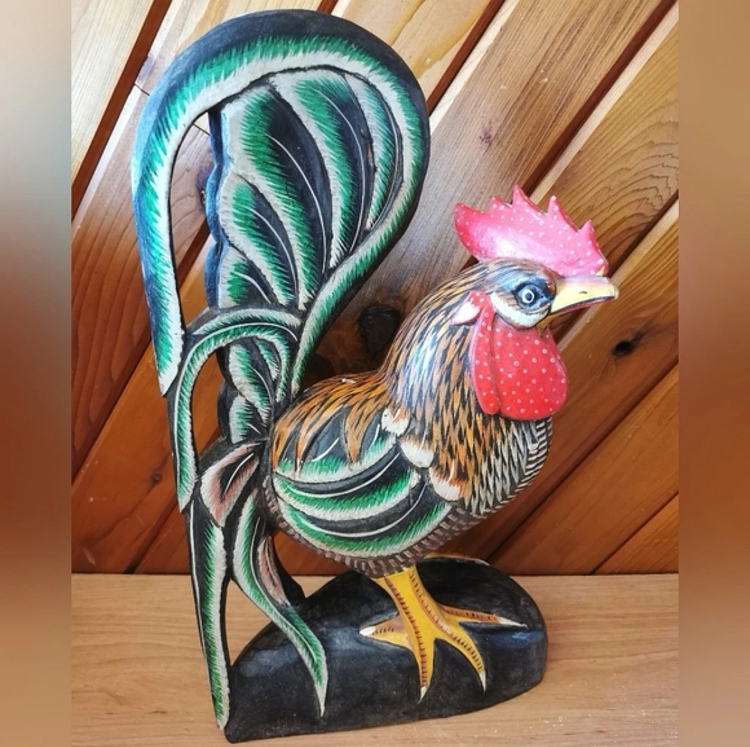 Large Vintage Hand Carved Wooden Rooster