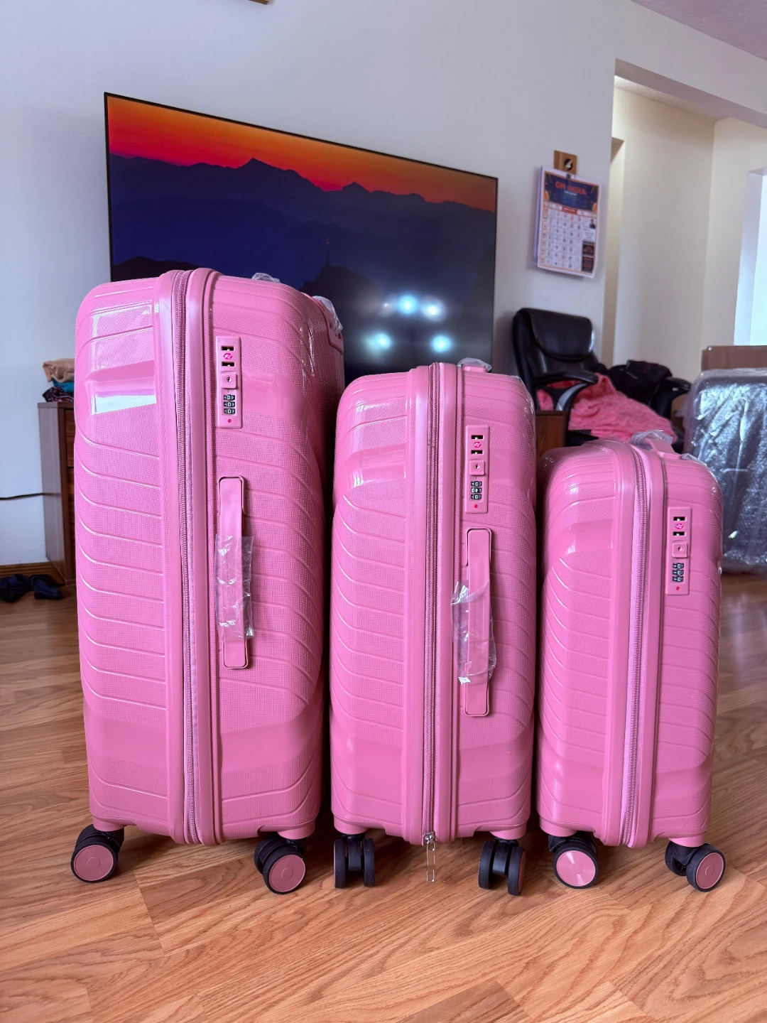 Set of 3 Pink Travel Suitcases - photo 2