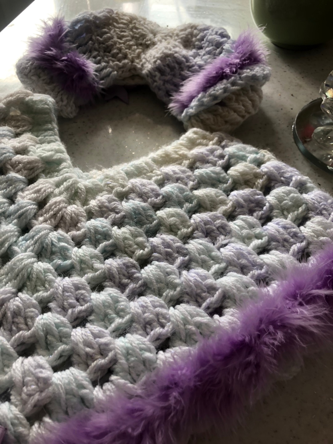 Crocheted Poncho and Hat Set with Feathers and Bows - photo 2