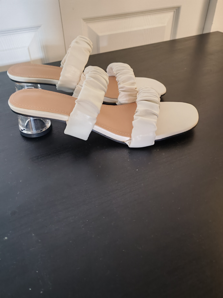 Women's White Ruched Strap Block Heel Sandals - photo 2