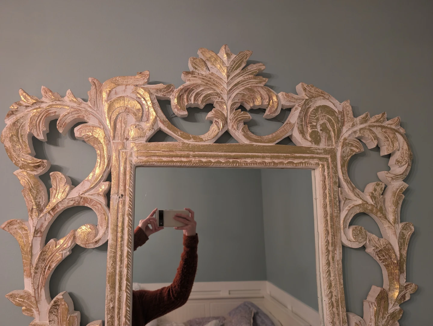Ornate Carved Mirror with White and Gold Finish - photo 3