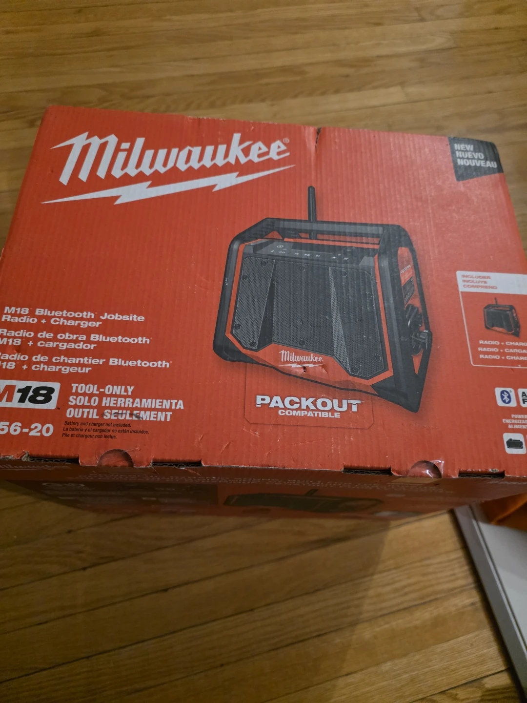 Milwaukee M18 Bluetooth Jobsite Radio - photo 3