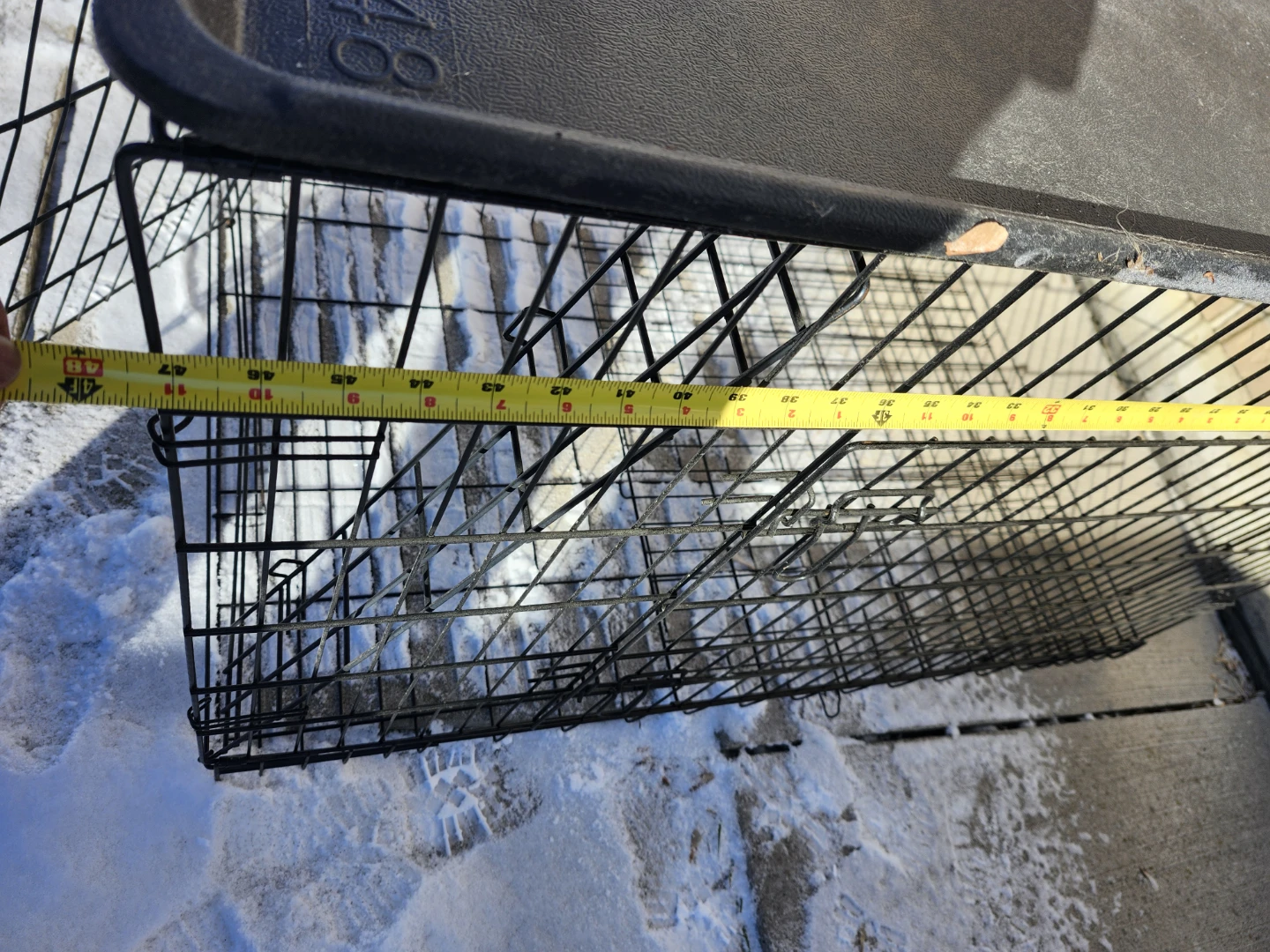 Wire Dog Crate with Plastic Tray 2 Door - photo 2
