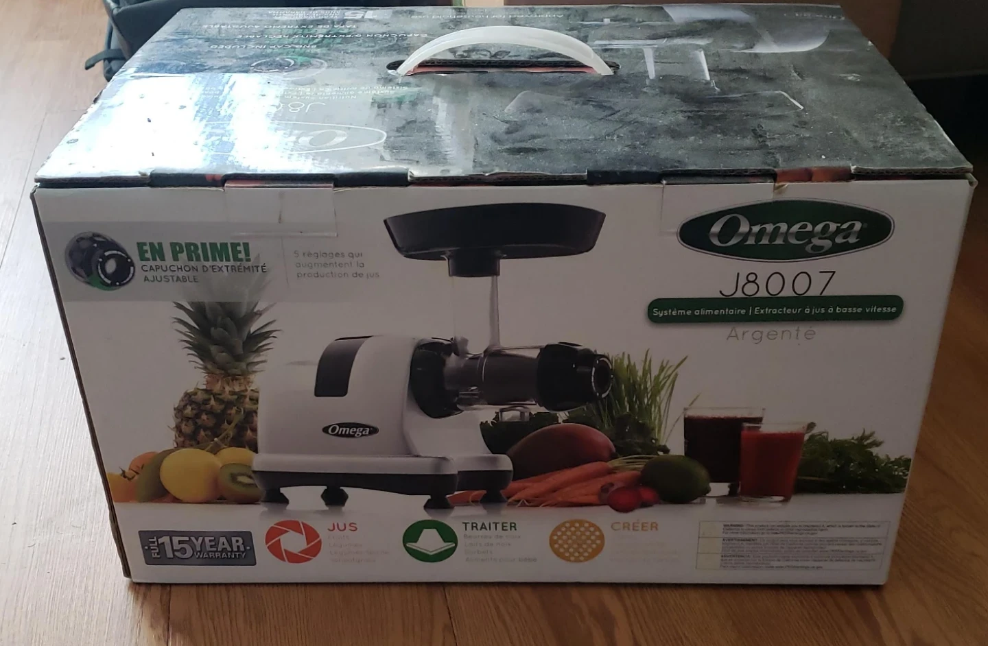 Omega J8007 Silver Masticating Juicer