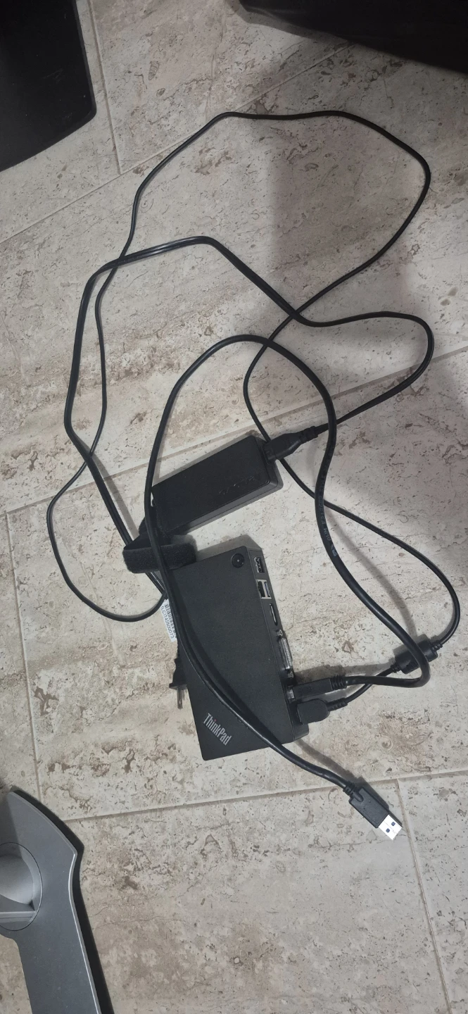 Lenovo ThinkPad Pro Docking Station with Power Adapter