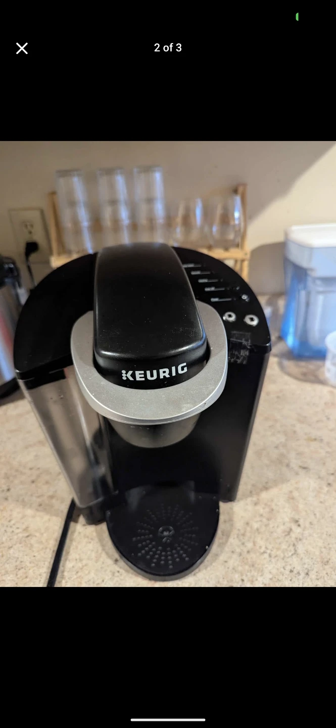Keurig Single Serve Coffee Maker (pick up only)