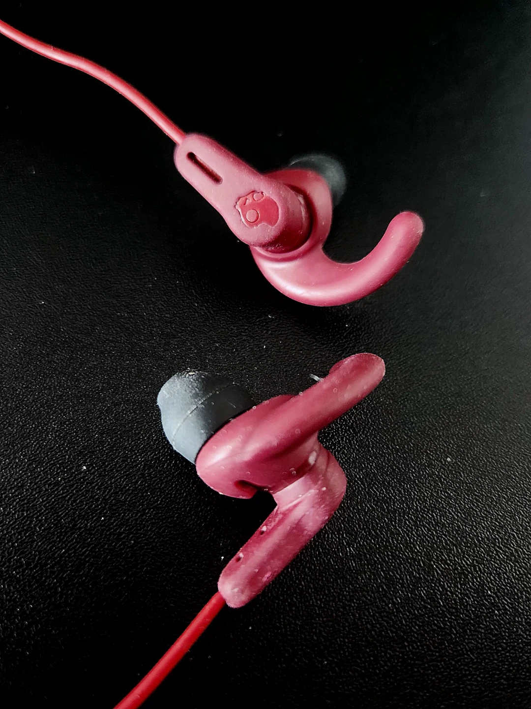 Skullcandy Wireless Earbuds - Wine / Deep Red colour - photo 4
