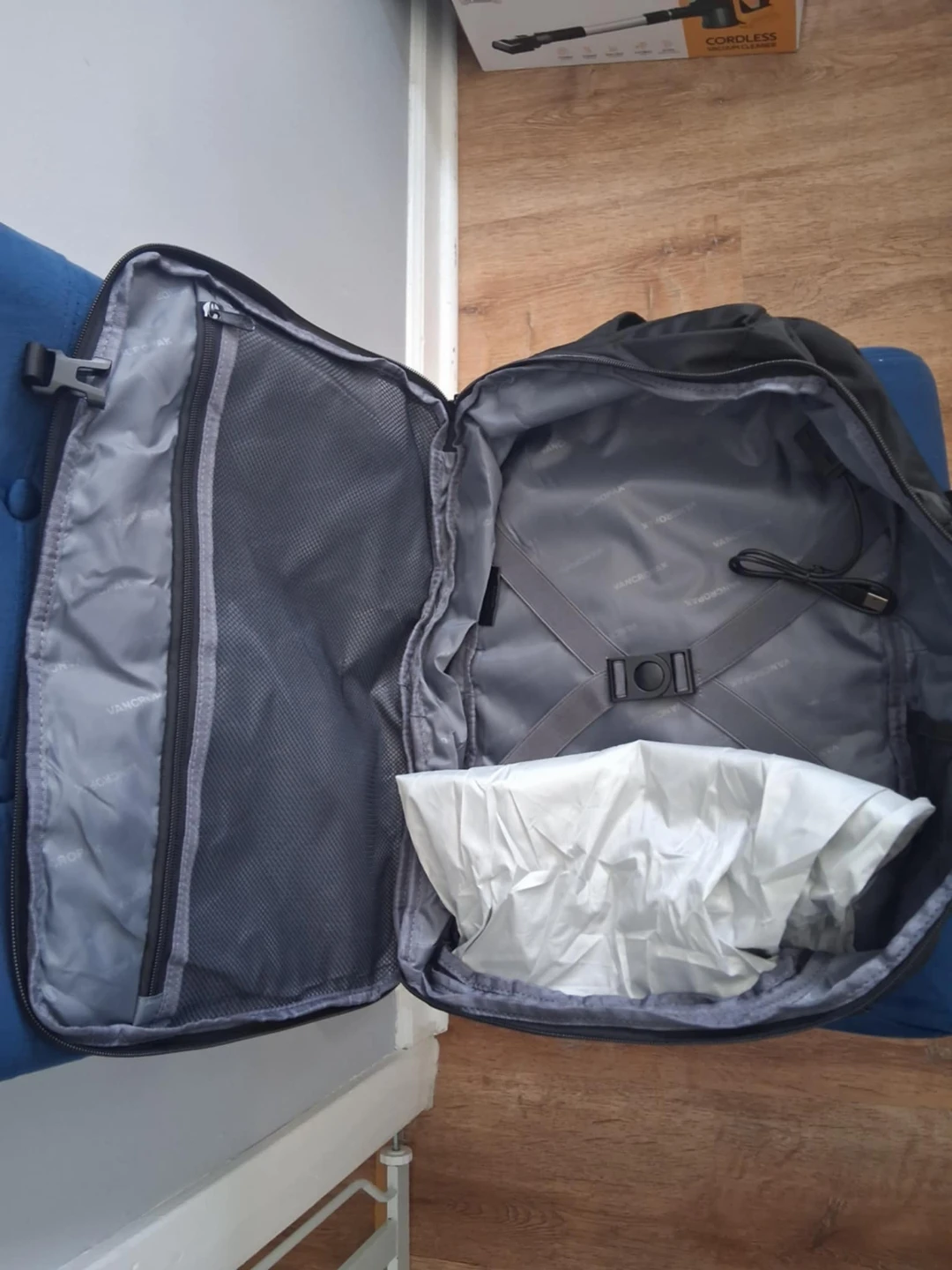 Vancropak Black Travel Backpack with Removable Shoe Compartment - photo 4