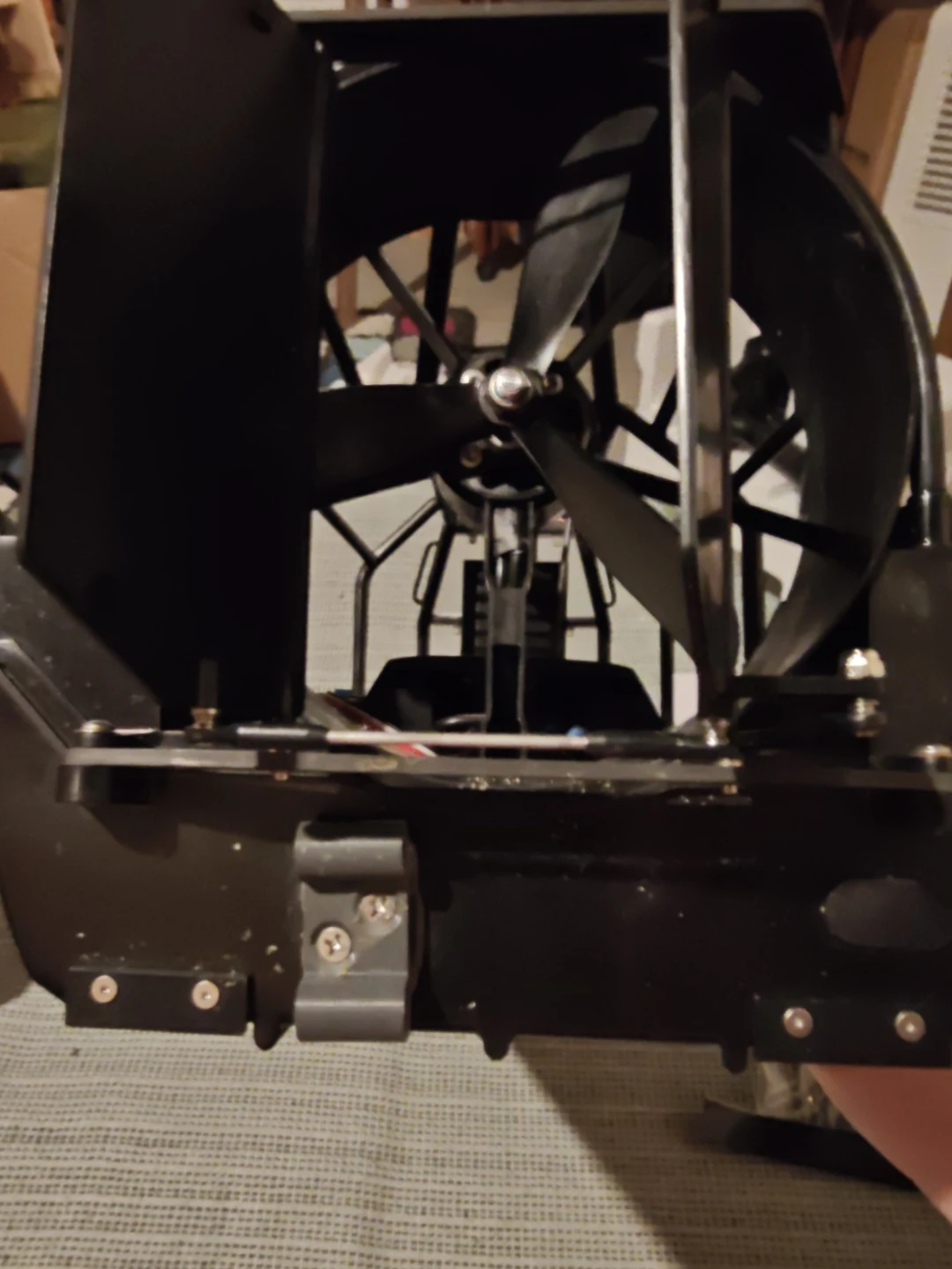 ProBoat Aero Trooper S.W.A.T. Airboat - photo 4