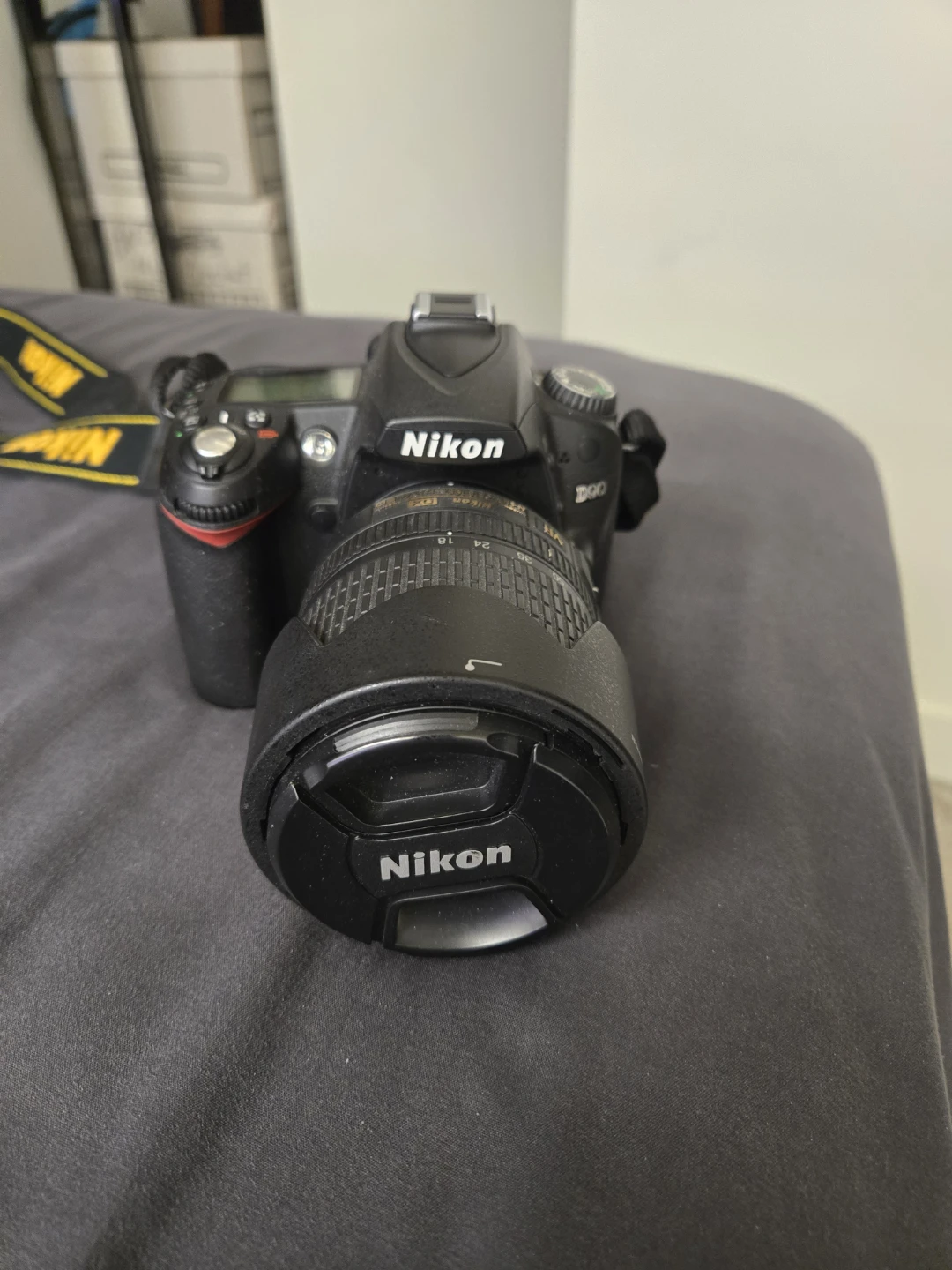 Nikon D90 DSLR Camera with 18-105mm Lens