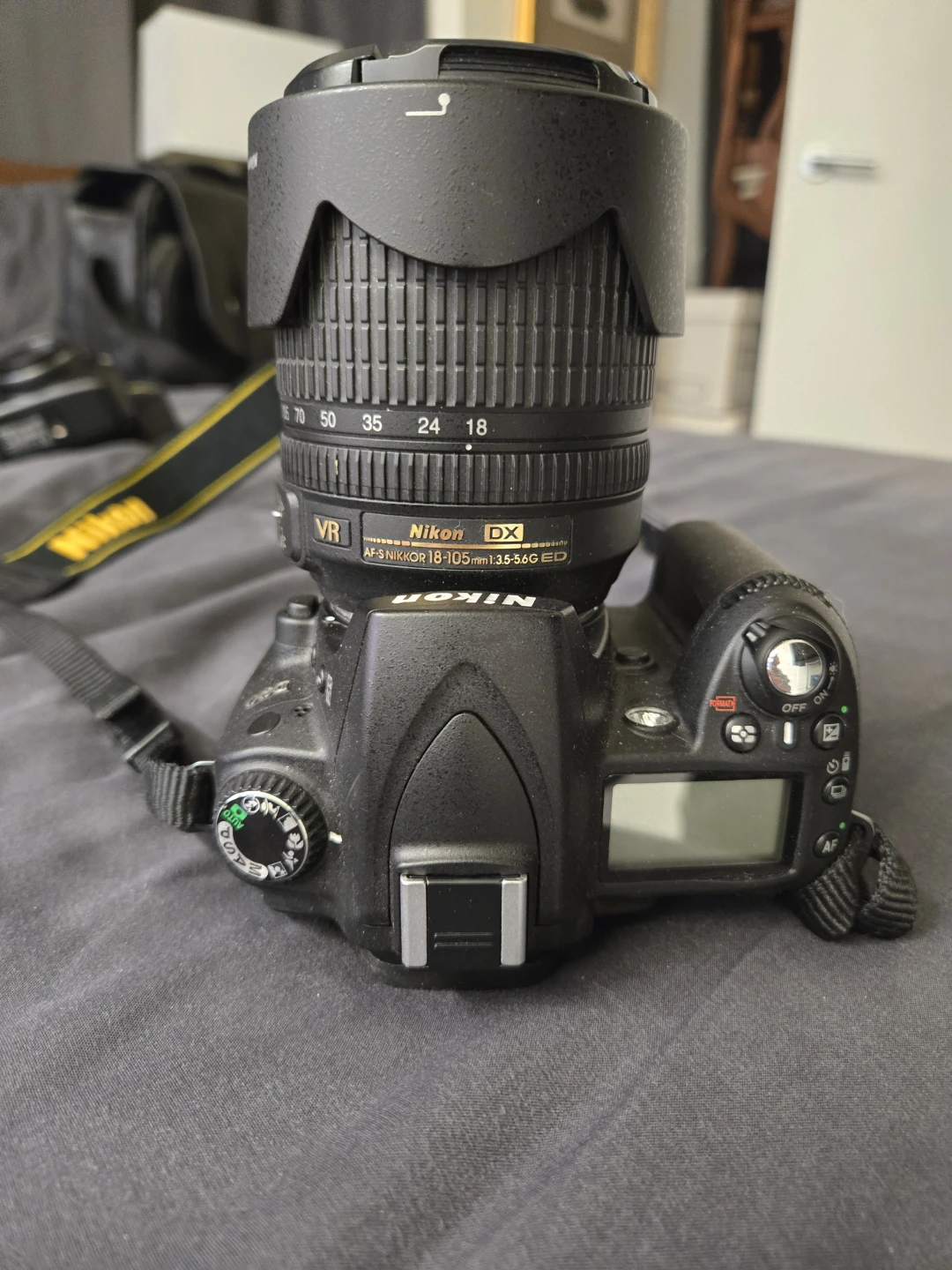 Nikon D90 DSLR Camera with 18-105mm Lens - photo 3