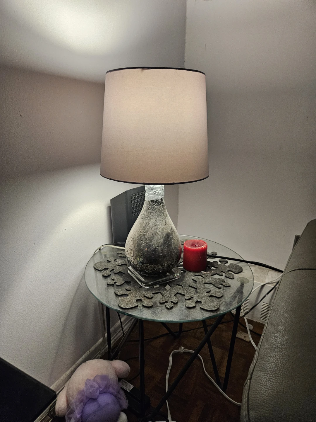 Table Lamp with Textured Base - photo 3