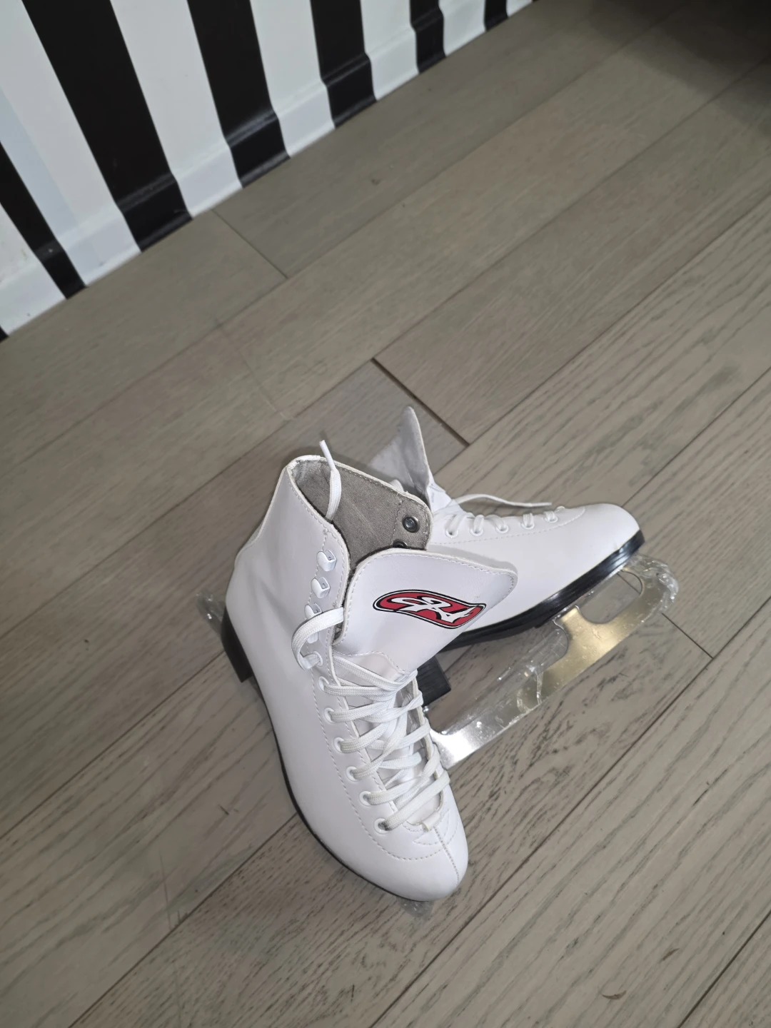 White HESPELER Figure Skates for kids - photo 3