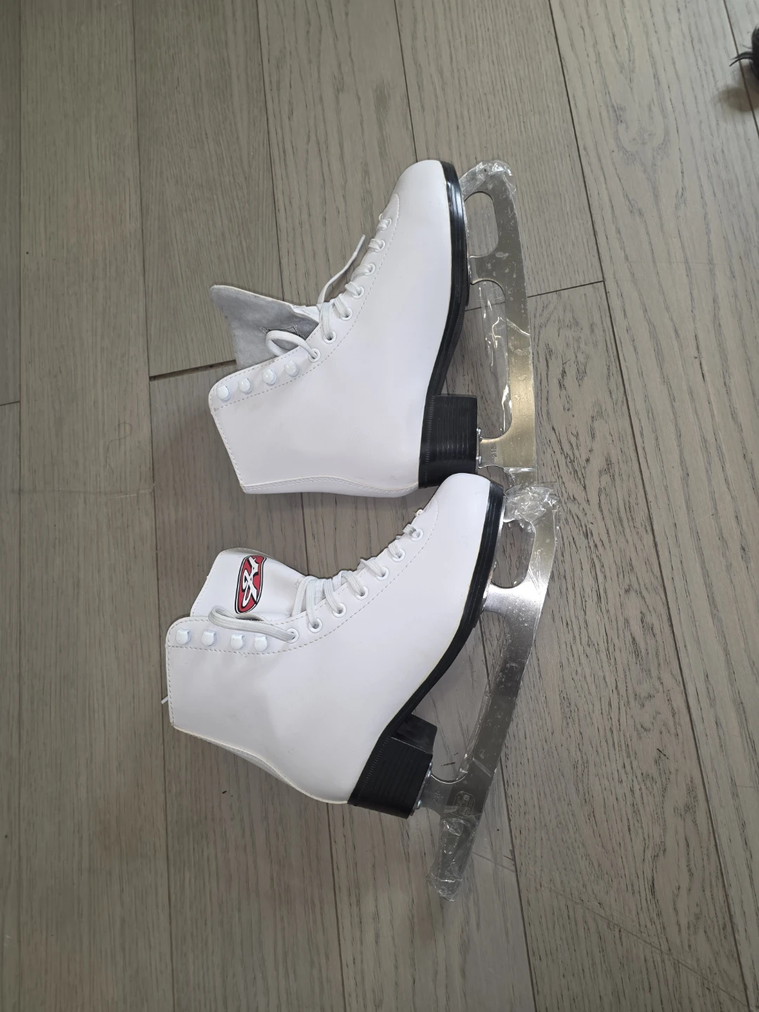 White HESPELER Figure Skates for kids - photo 4