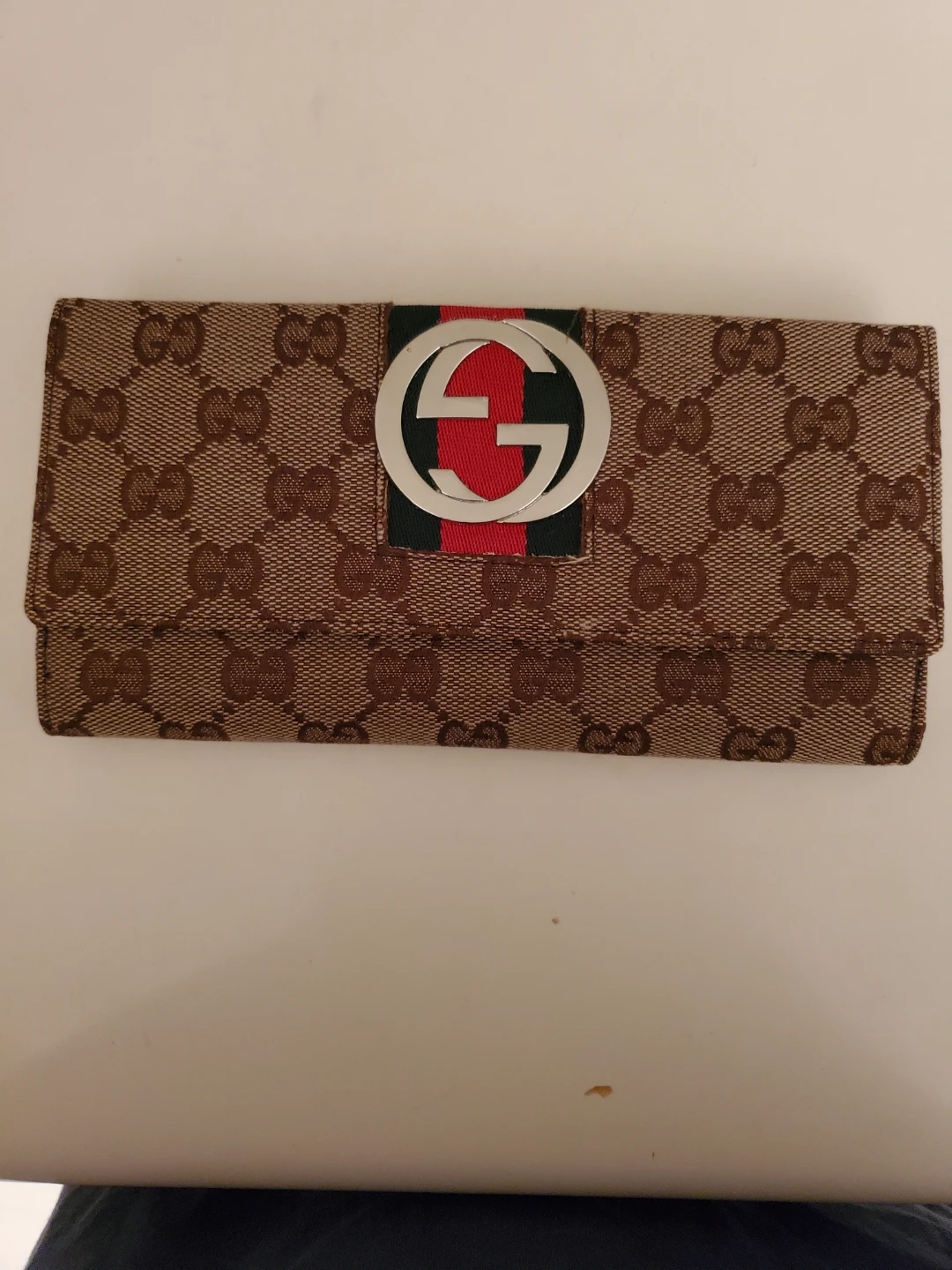 🥕 Gucci Monogram Wallet