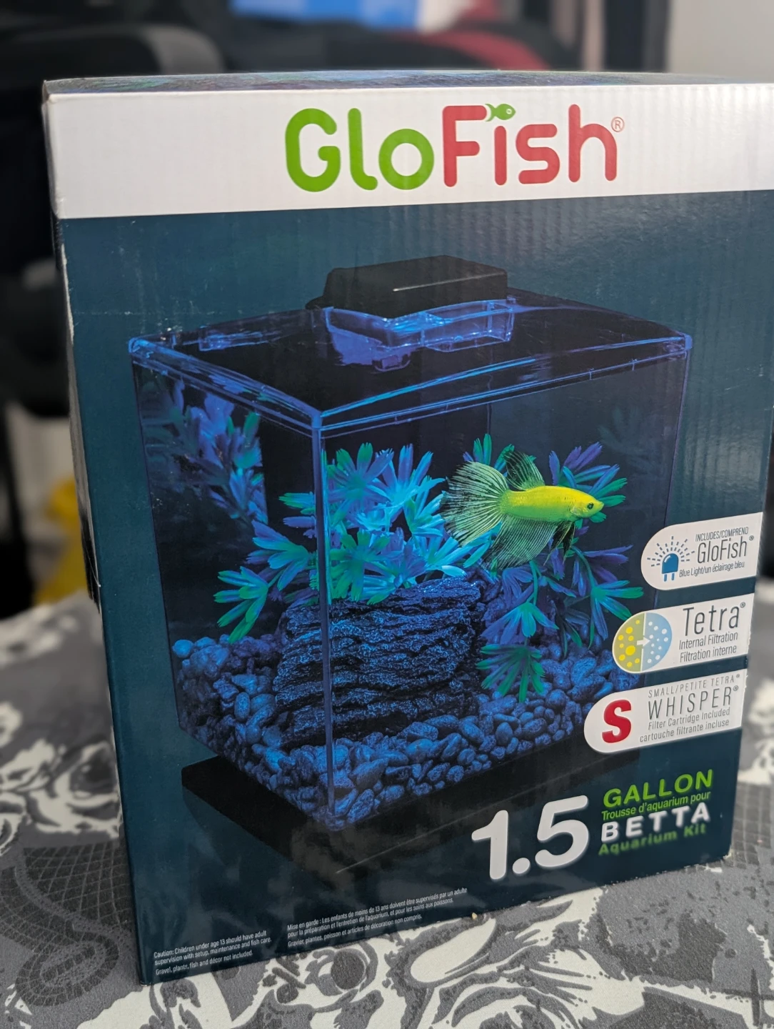 *Brand new* GloFish 1.5 Gallon Betta Aquarium Kit