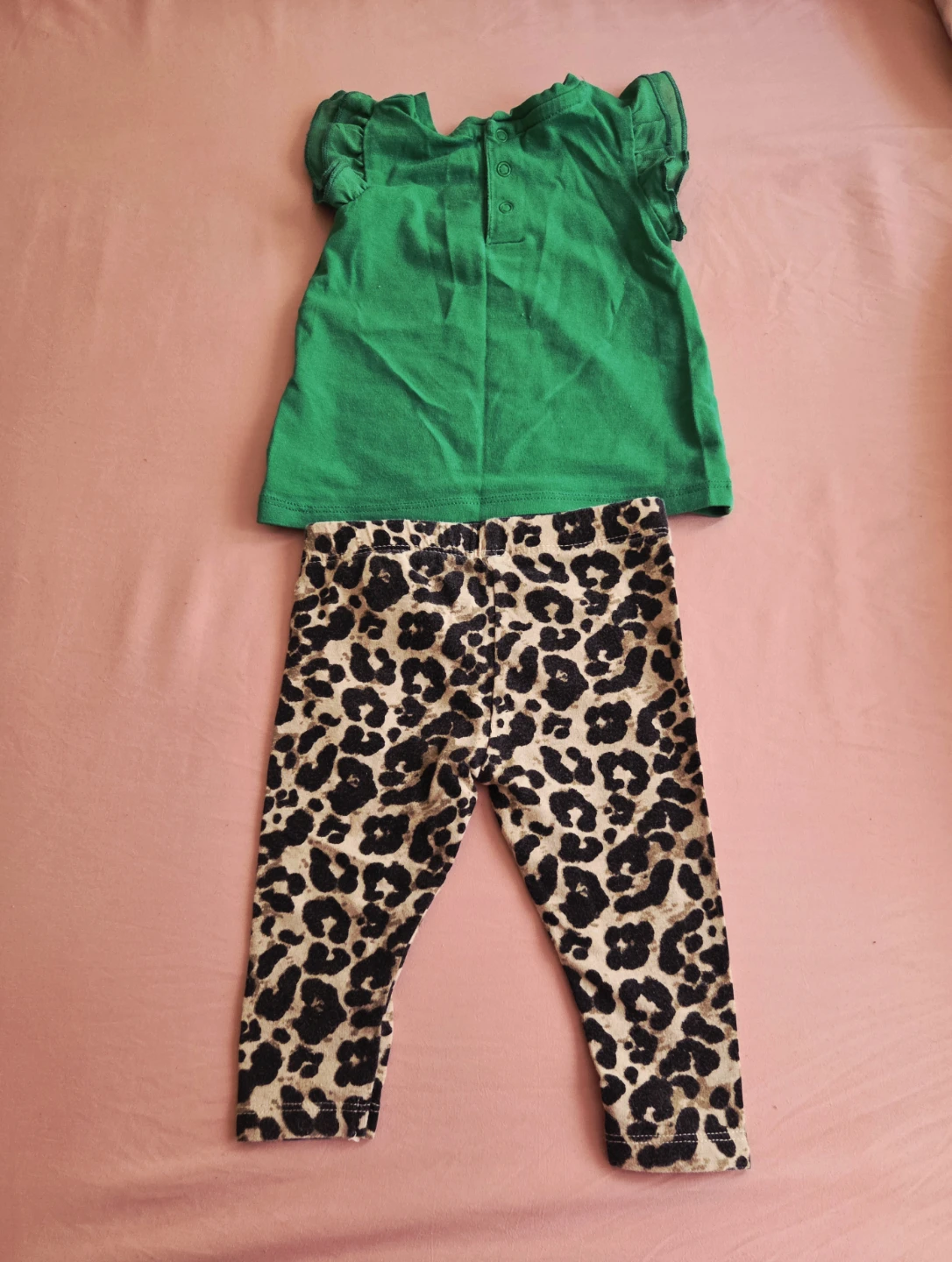 Guess Girls Leopard Print Leggings & Green Top Set - photo 2