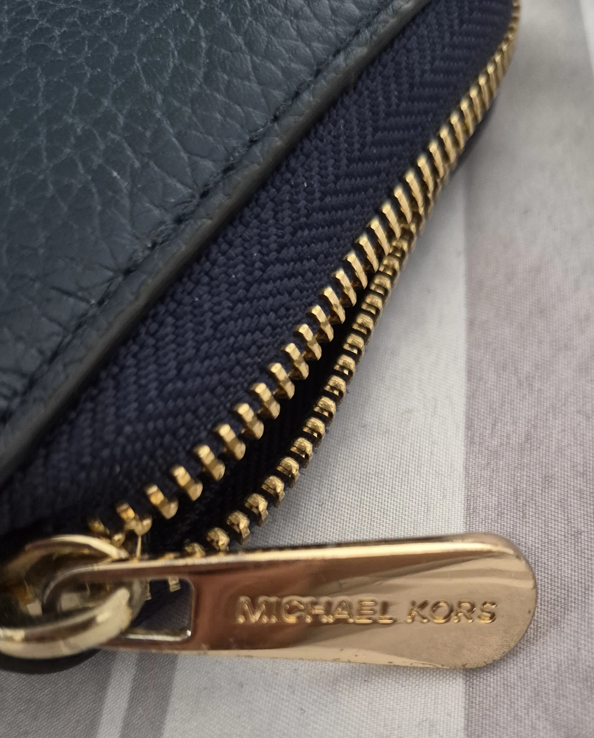 Michael Kors Navy Leather Wristlet Wallet - photo 3