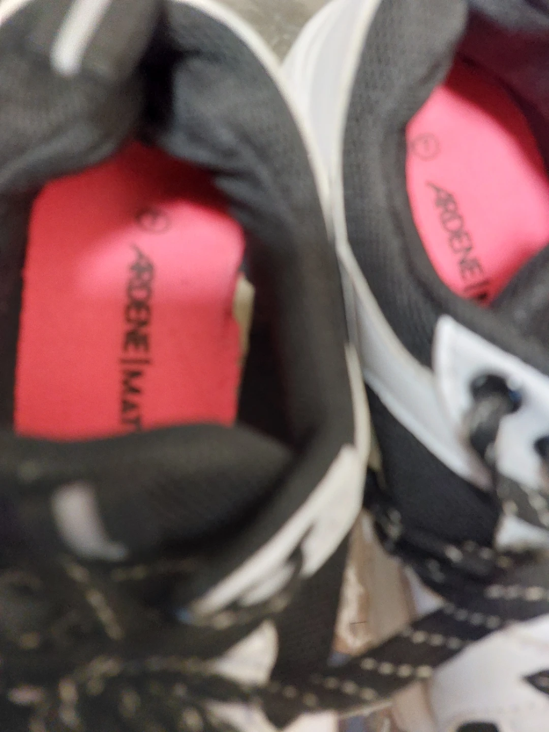 Ardene womans Running Shoes Black & White Size 7 - photo 2