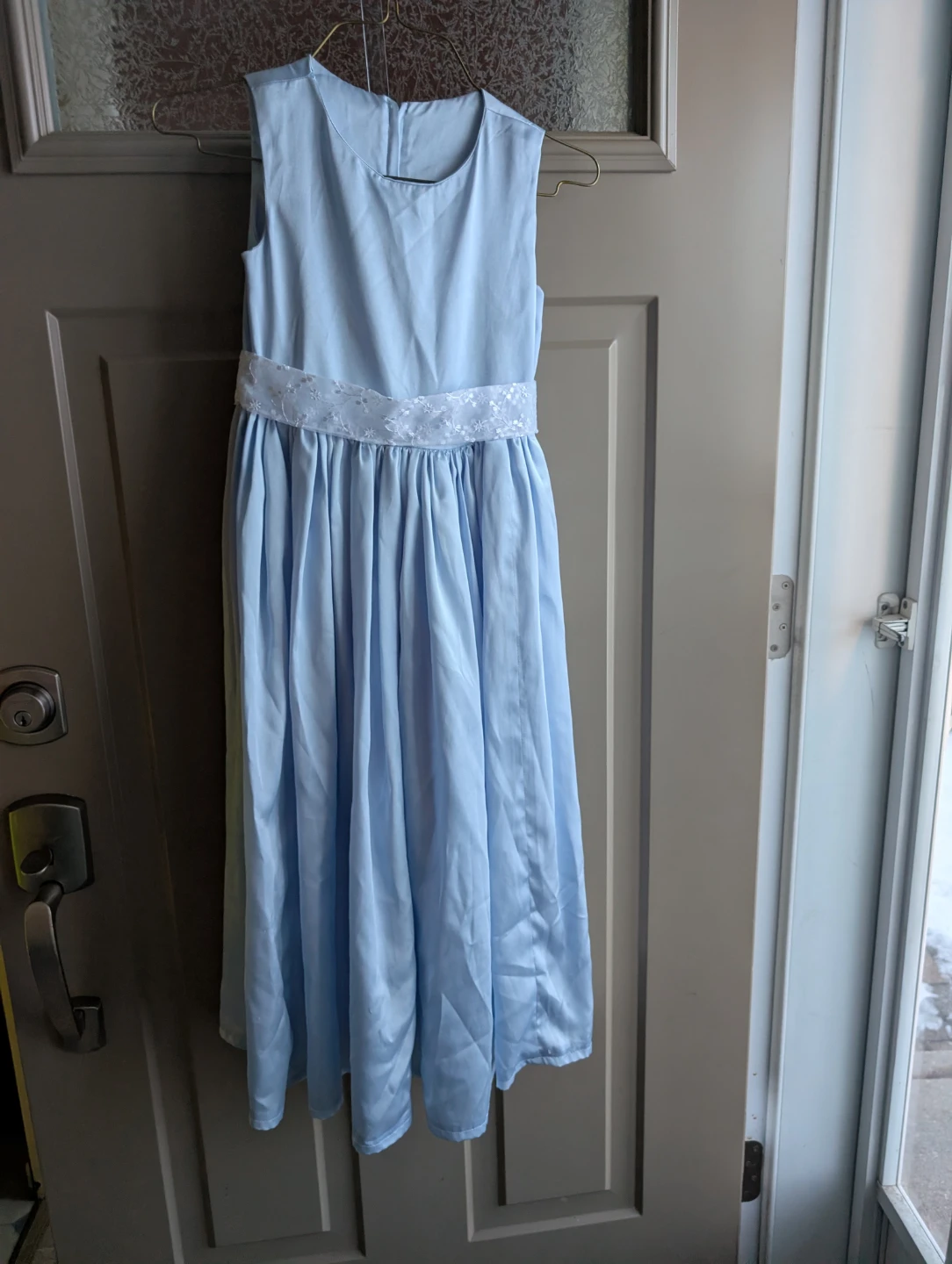 Girls sz 7 Satin Gown