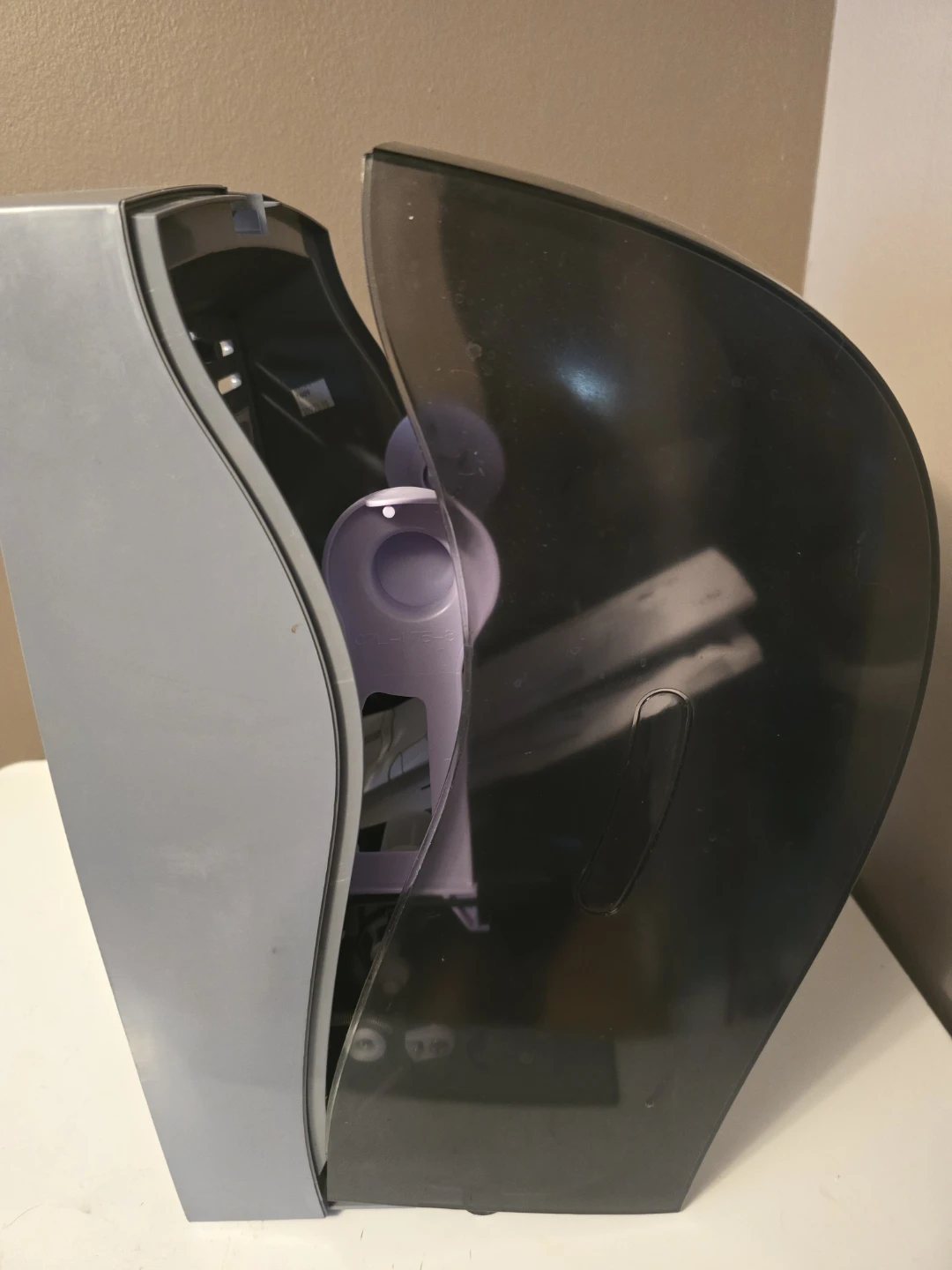 Scott Industrial Paper Towel Dispenser - photo 2