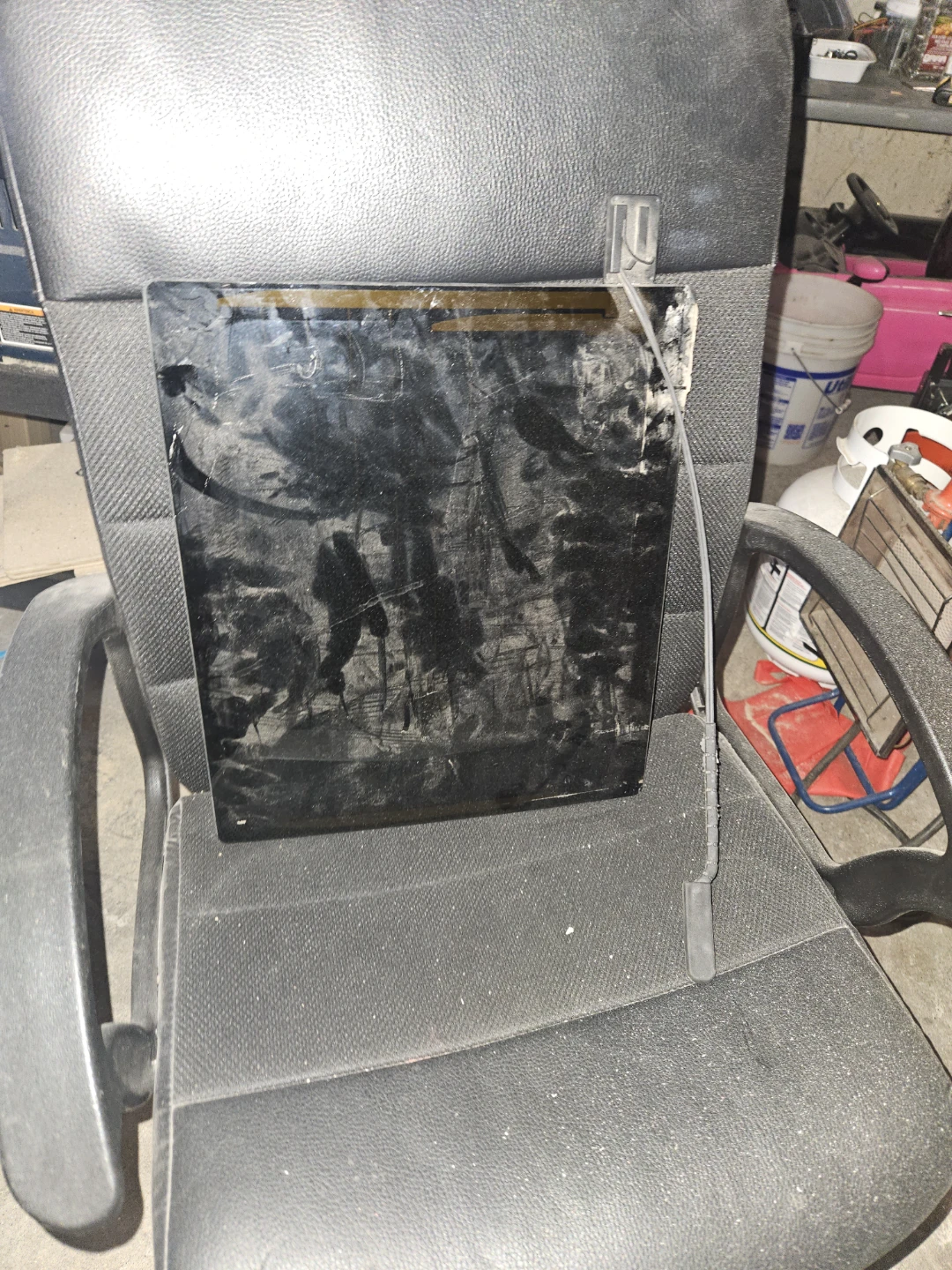 Back sliding window glass for f150  power sliding for replacing - photo 2