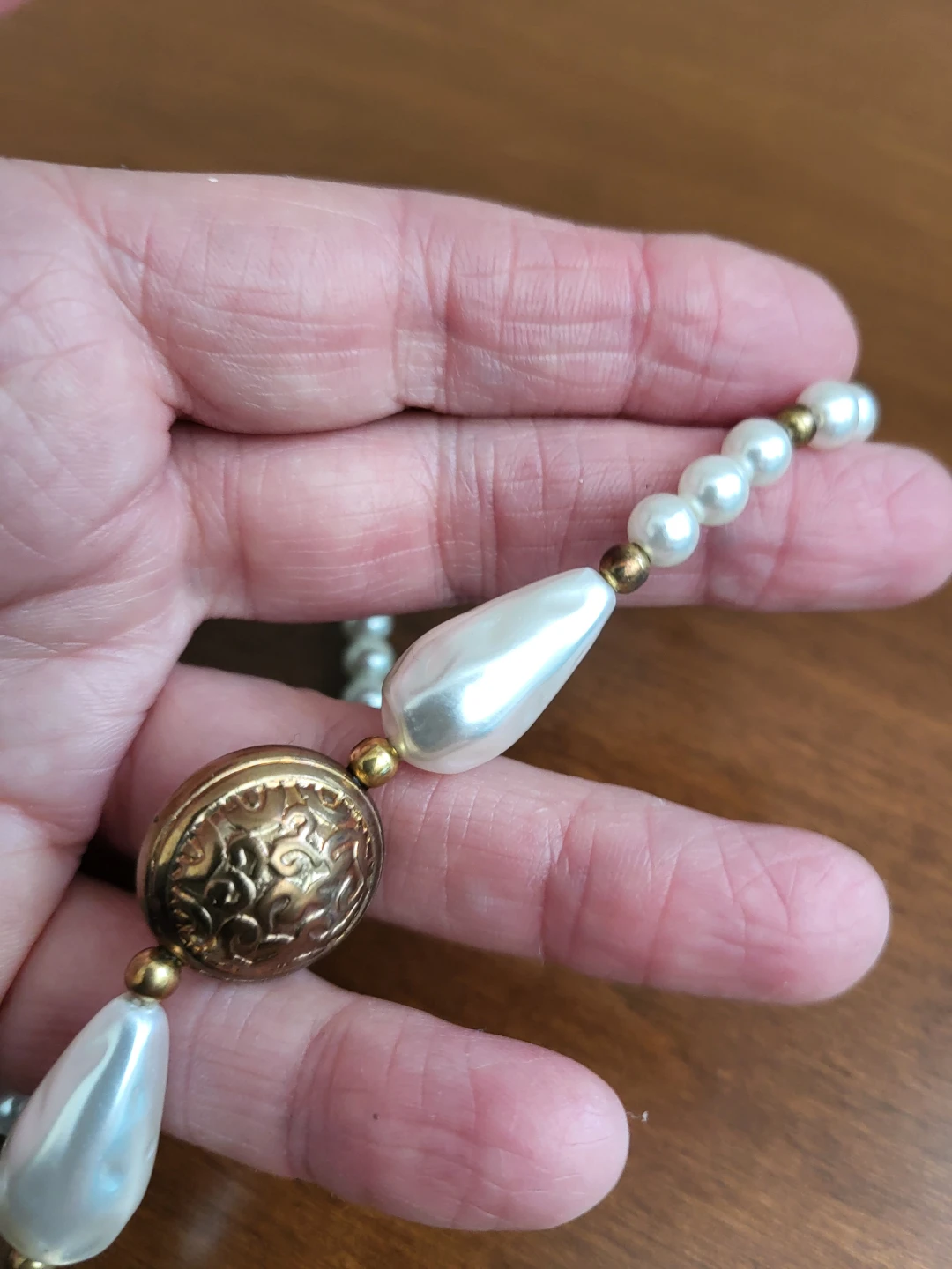 Pearl and gold/copper tone necklace and earring set - photo 5