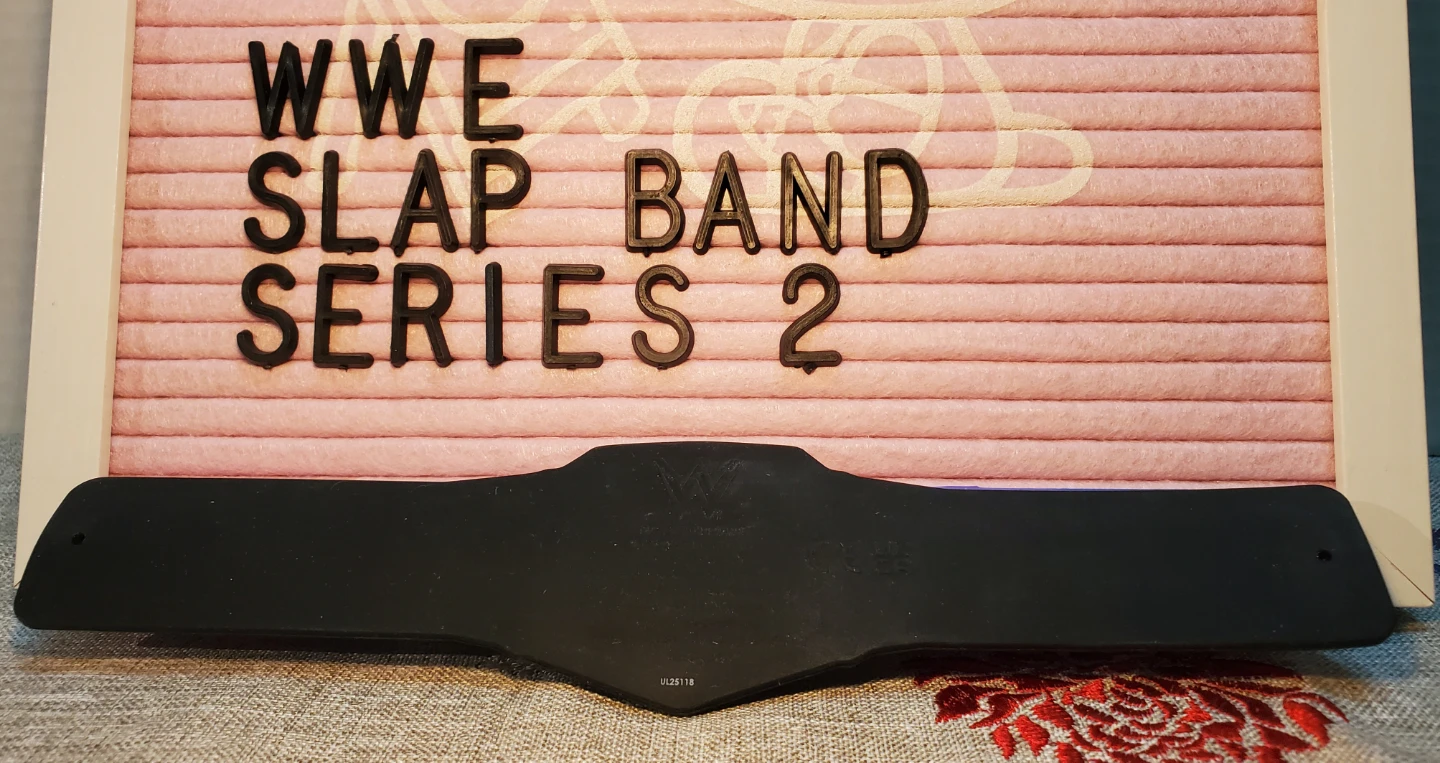 WWE Slapband Series 2 Undisputed WWE Championship Belt - photo 3