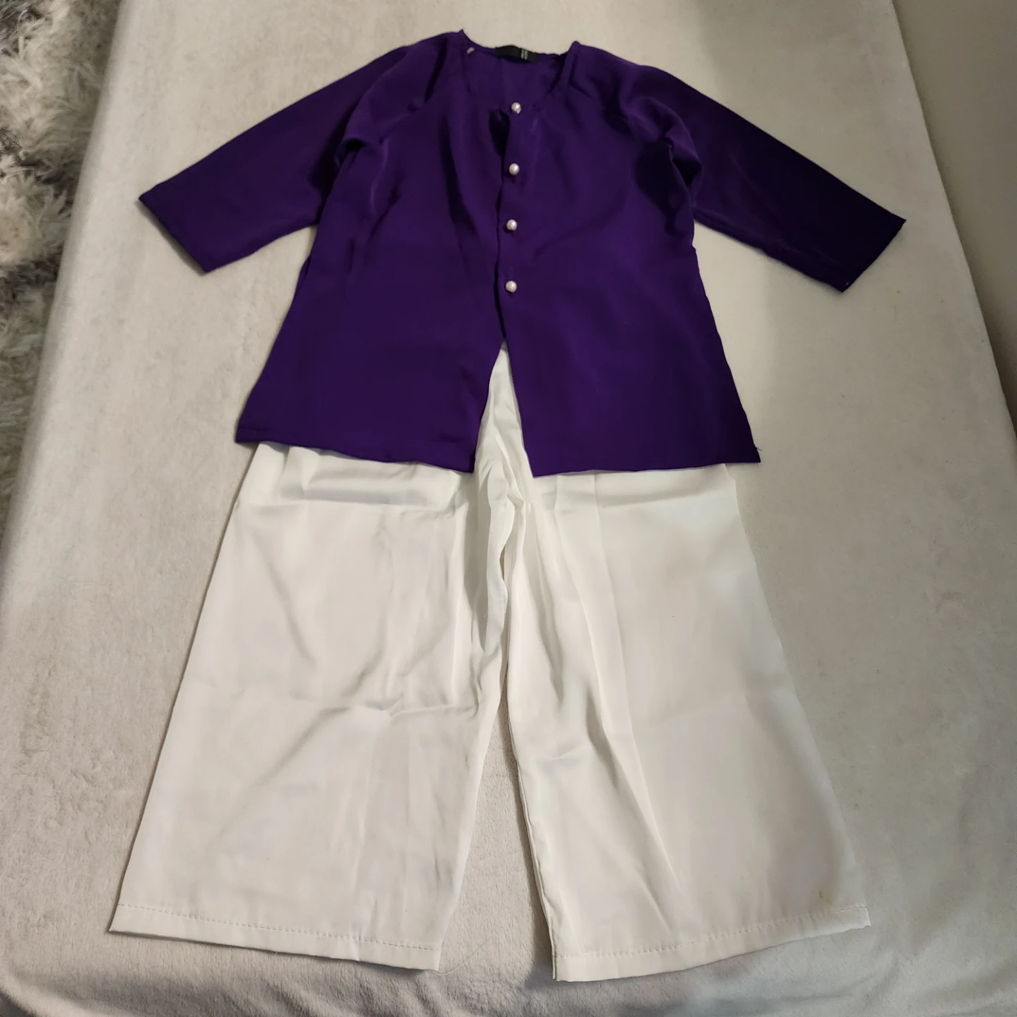 Purple & White Vietnamese 2-Piece Outfit