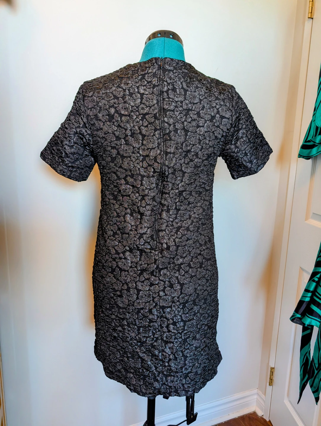 Black Textured Dress Size XS - photo 2