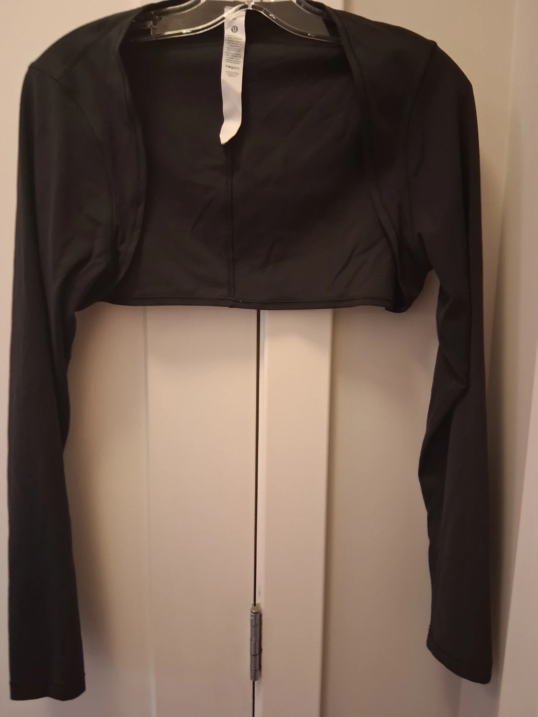 Lululemon Black Bolero Cropped Long Sleeve Top Size 14