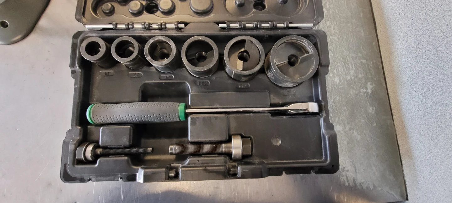6PC Greenlee Knockout Kit with Ratchet 7238SB (32141562) - photo 2