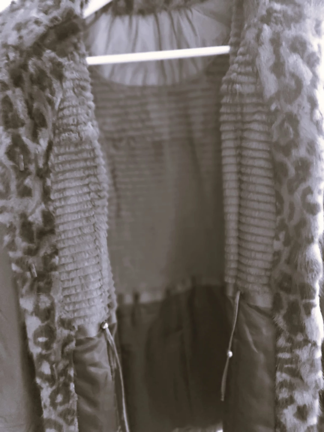 Women's Faux Fur Trimmed Jacket