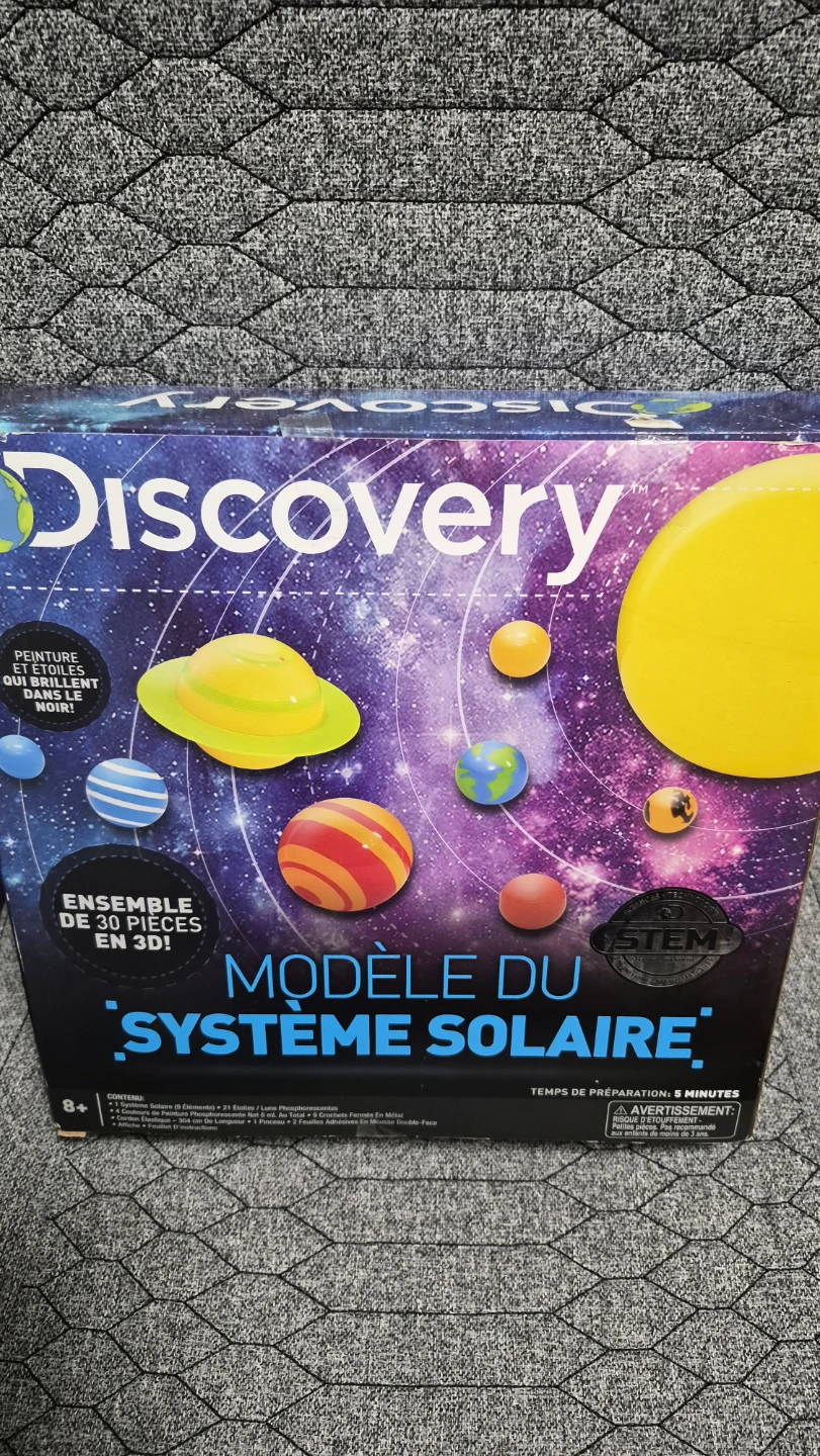 Solar System Model Kit – Like New - photo 2