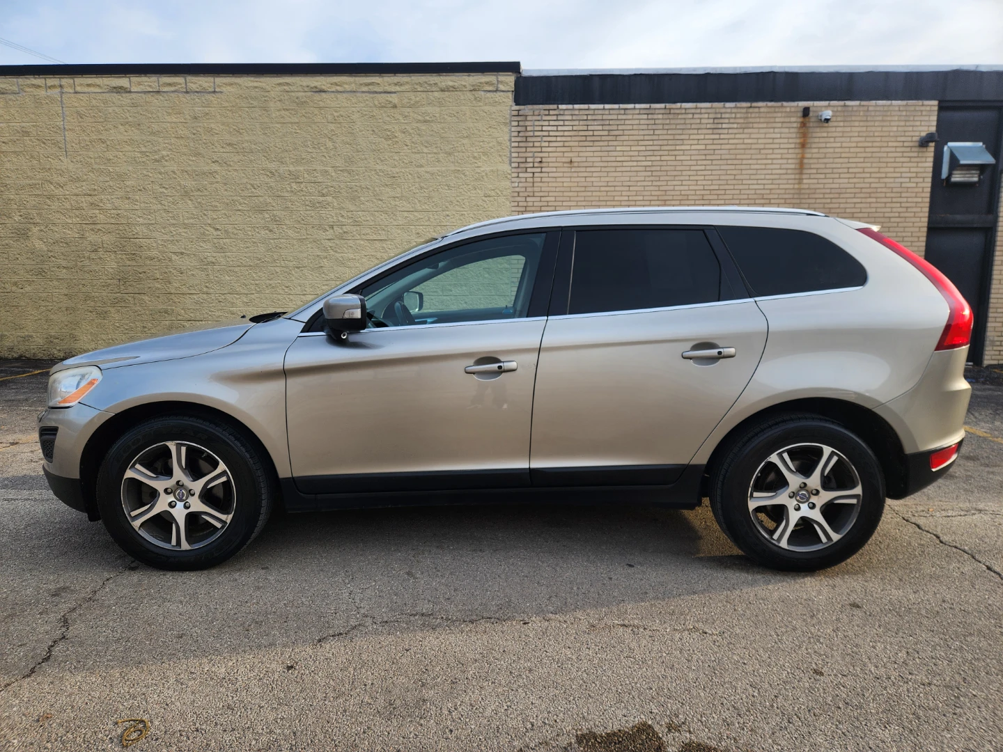 2011 Volvo XC60 AWD T6