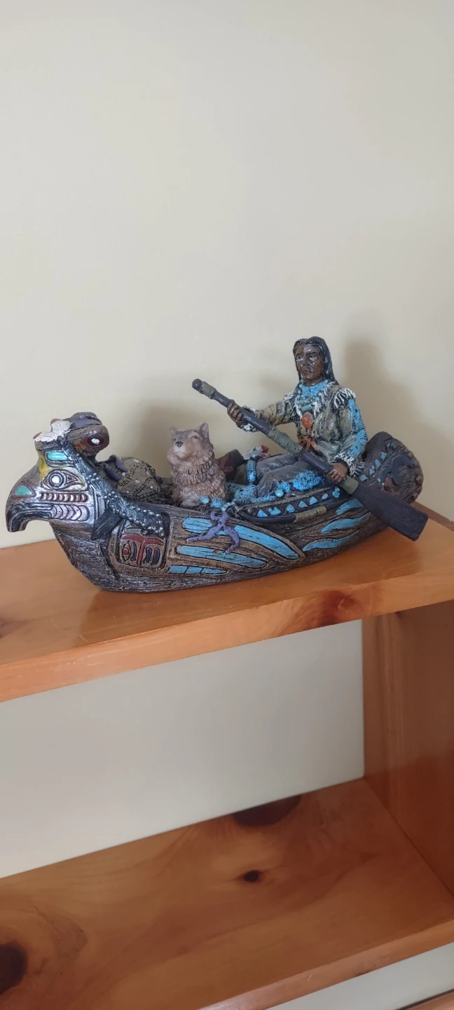 Native American Canoe Sculpture with Wolf - photo 2