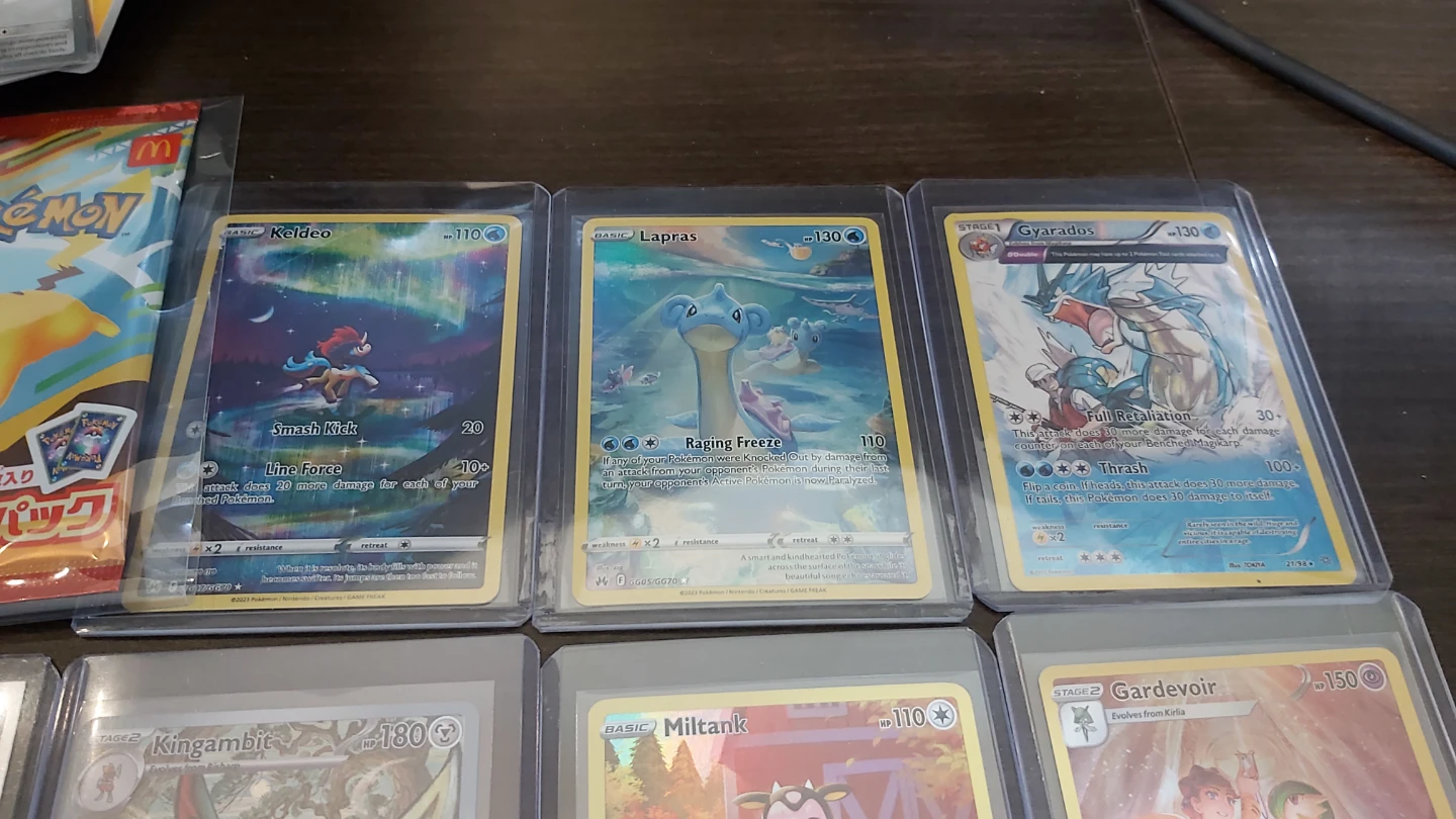 Pokemon Singles McDonald's Pikachu Crown Zenith Pikachu - photo 4