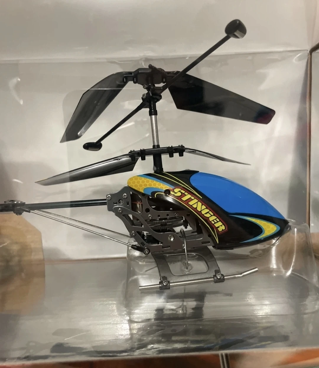 Propel RC Stinger 3 Channel IR Gyro Helicopter - photo 5