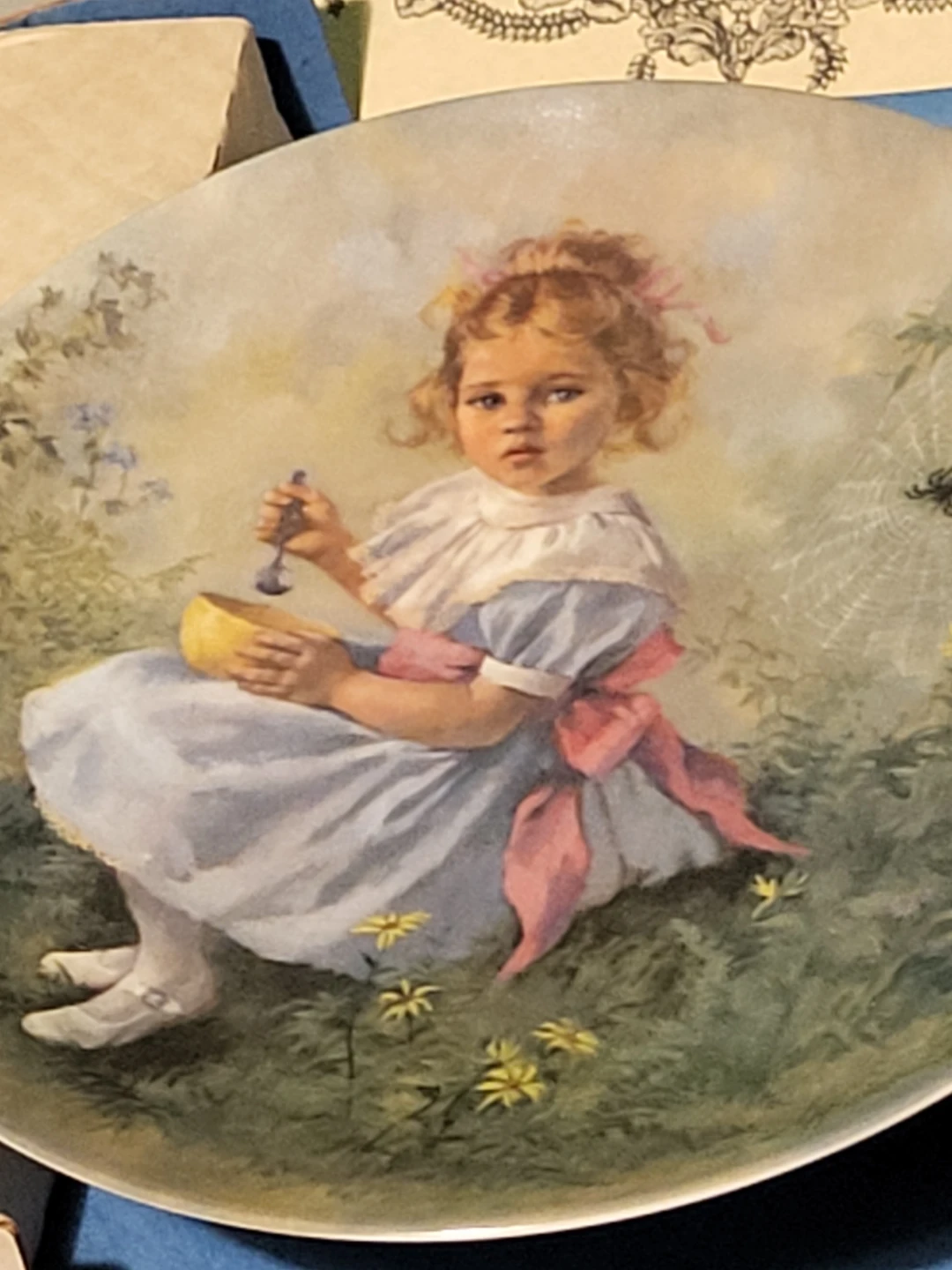 Reco International "Little Miss Muffet" Collector Plate - photo 2