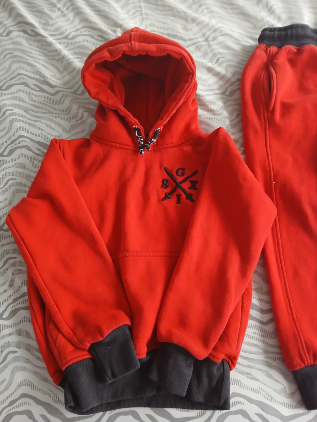 Red SGX Six Hoodie and Pants Set - photo 4